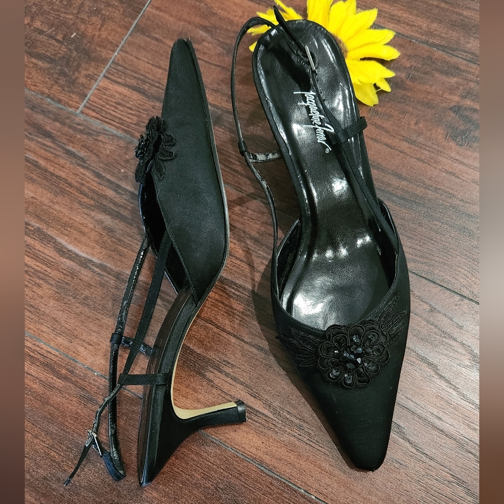 JACQUELINE FERRAR BLACK ELEGANT HEELS